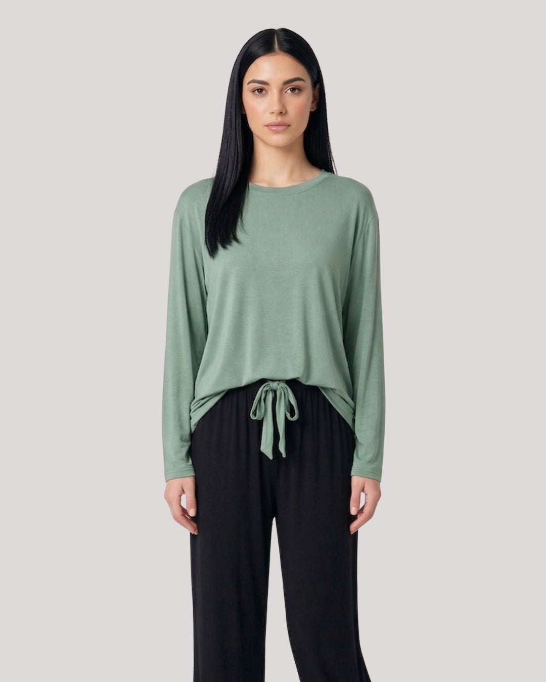 Helnay T-Shirt with Black Pajama
