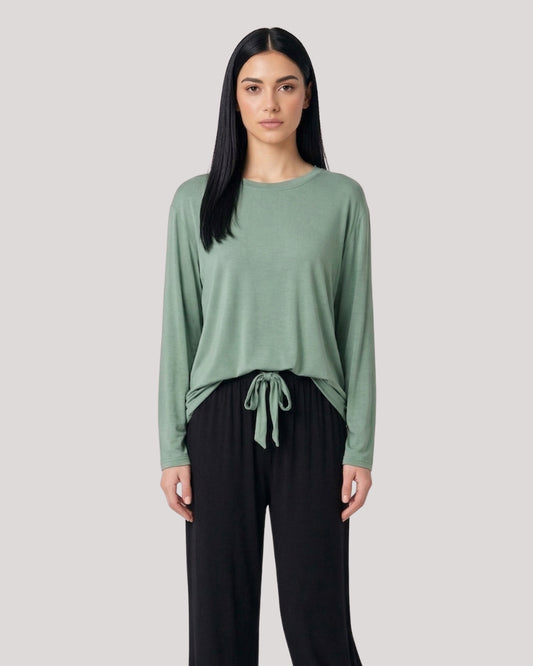 Helnay T-Shirt with Black Pajama